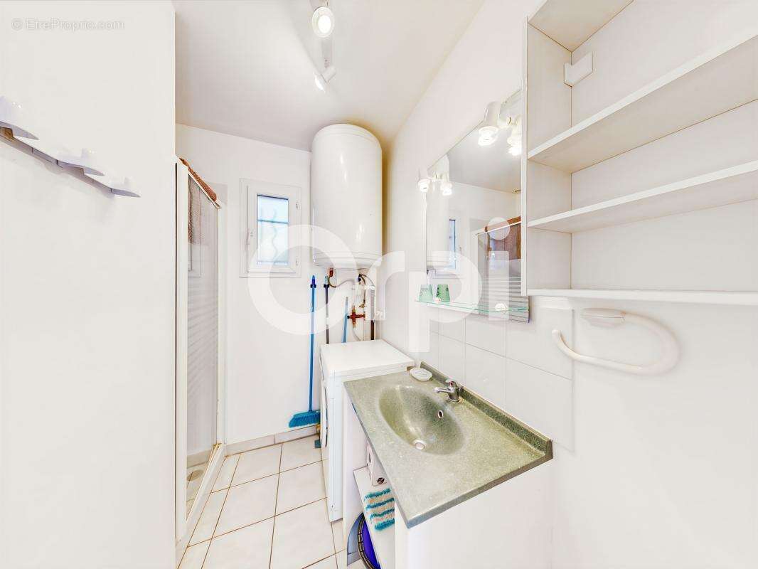 Maison à SAINT-ALBAN-AURIOLLES