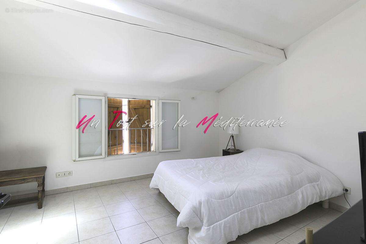 Appartement à PUGET-VILLE