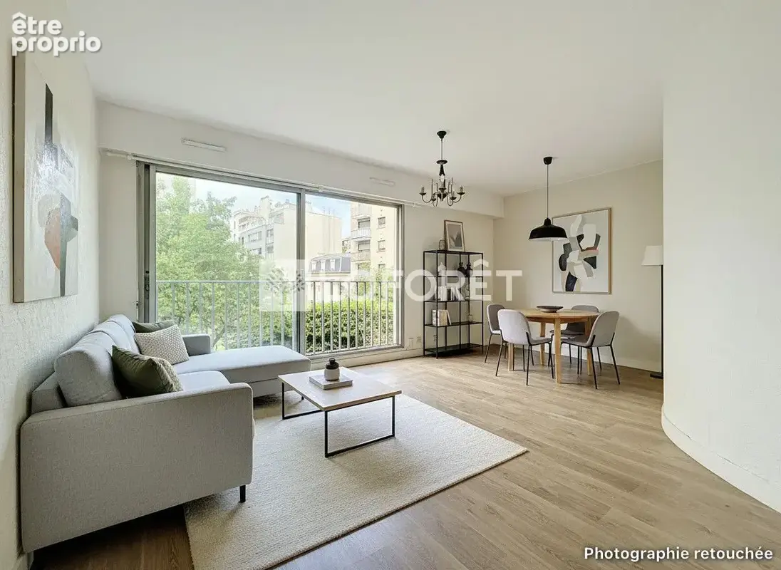 Appartement à COURBEVOIE