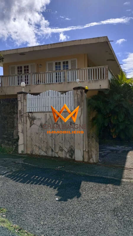 Maison à SAINTE-ANNE