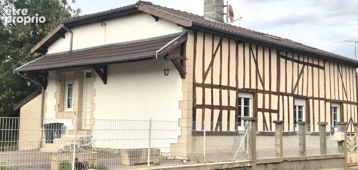 Ravissante Maison Individuelle en colombage, de Charme ou de Caractère de 116 m² Rénovée avec Cour, Terrasse, Appentis, Buanderi - photo 6
