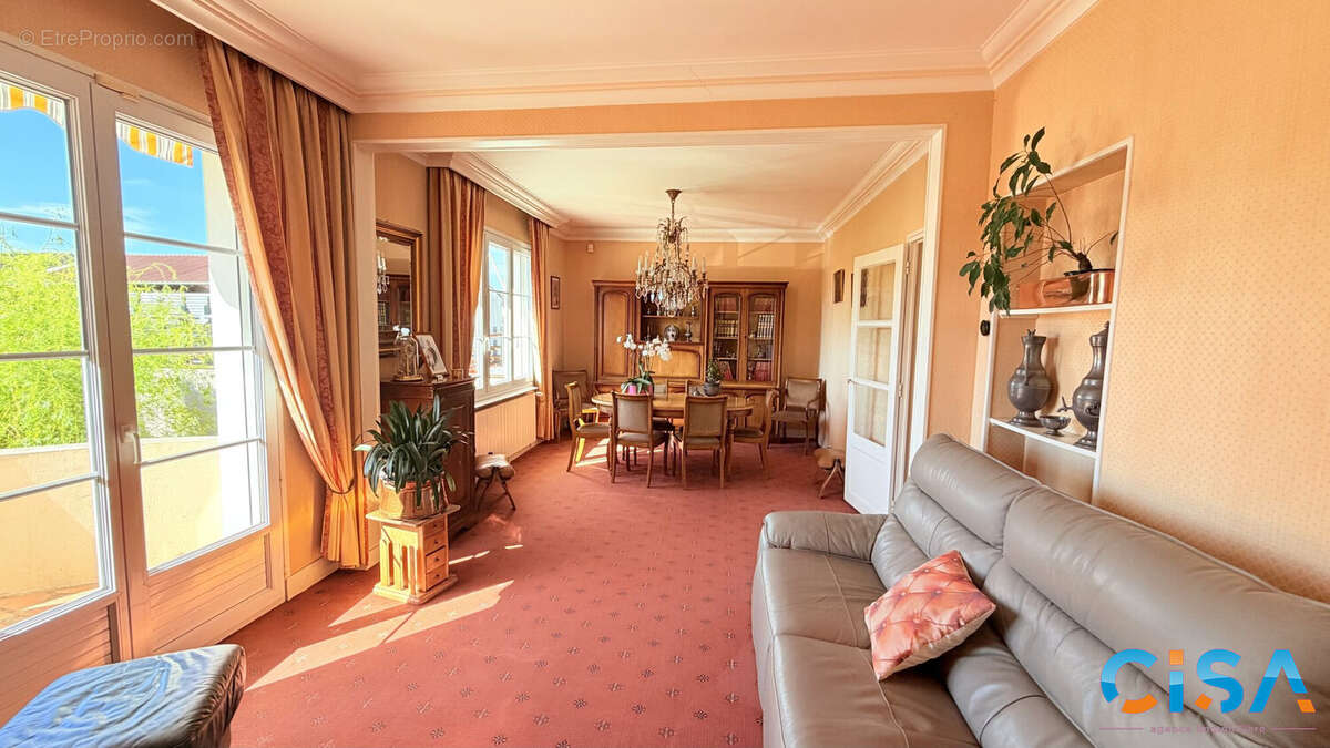 Maison à PONT-SAINTE-MAXENCE