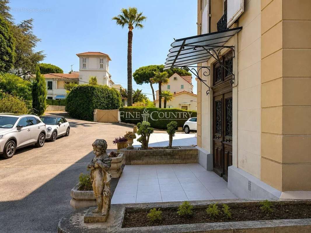 Appartement à CANNES