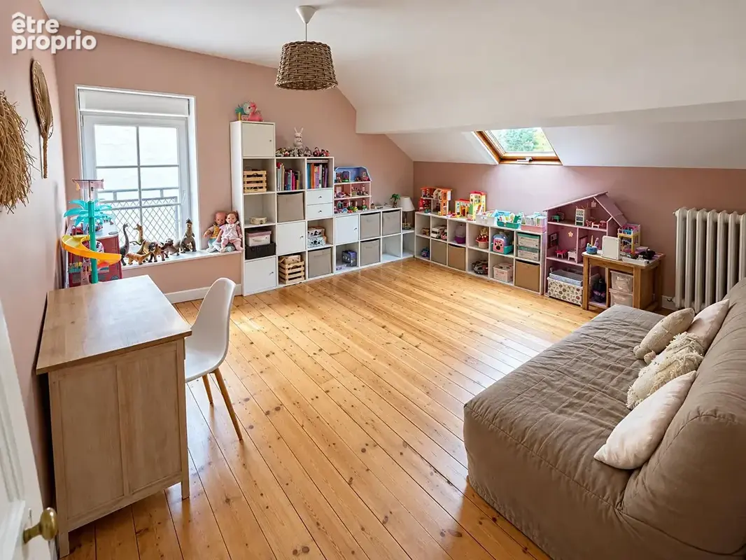Alençon . Maison de caractère de 212 m², huit chambres et jardin paysager - photo 20