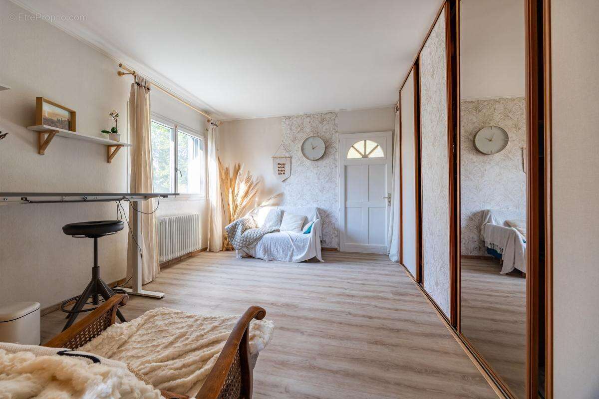 Maison à LATRESNE