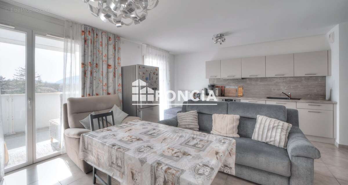 Appartement à SAINT-GENIS-POUILLY