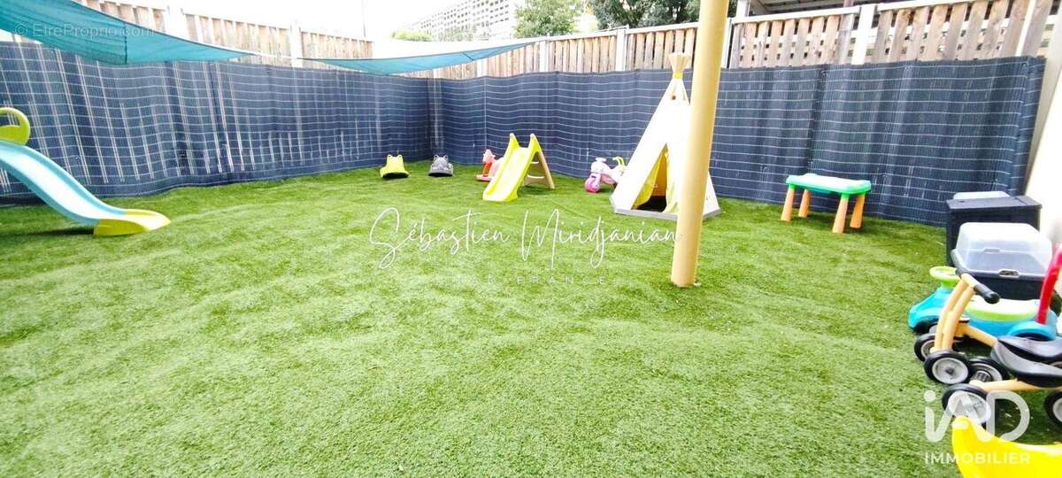 Photo 8 - Commerce à SOLLIES-PONT