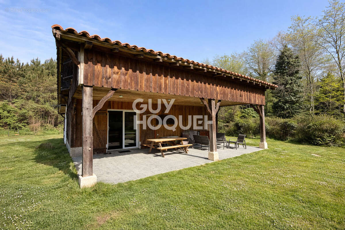 Maison à RION-DES-LANDES