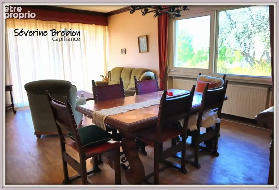 Ensemble immobilier avec une maison, 2 appartements loués, 2 garages, 3 ateliers à Chabreloche - photo 3