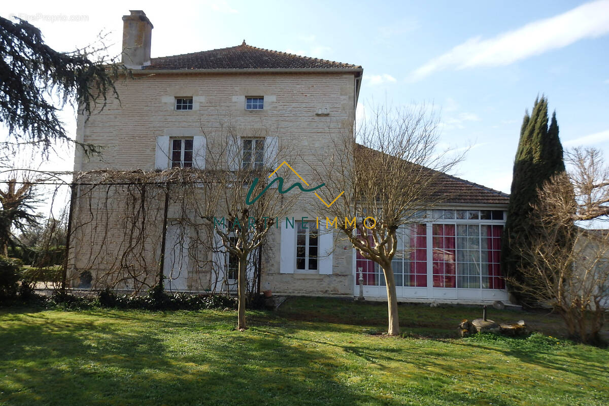 Maison à SAINTE-MARTHE