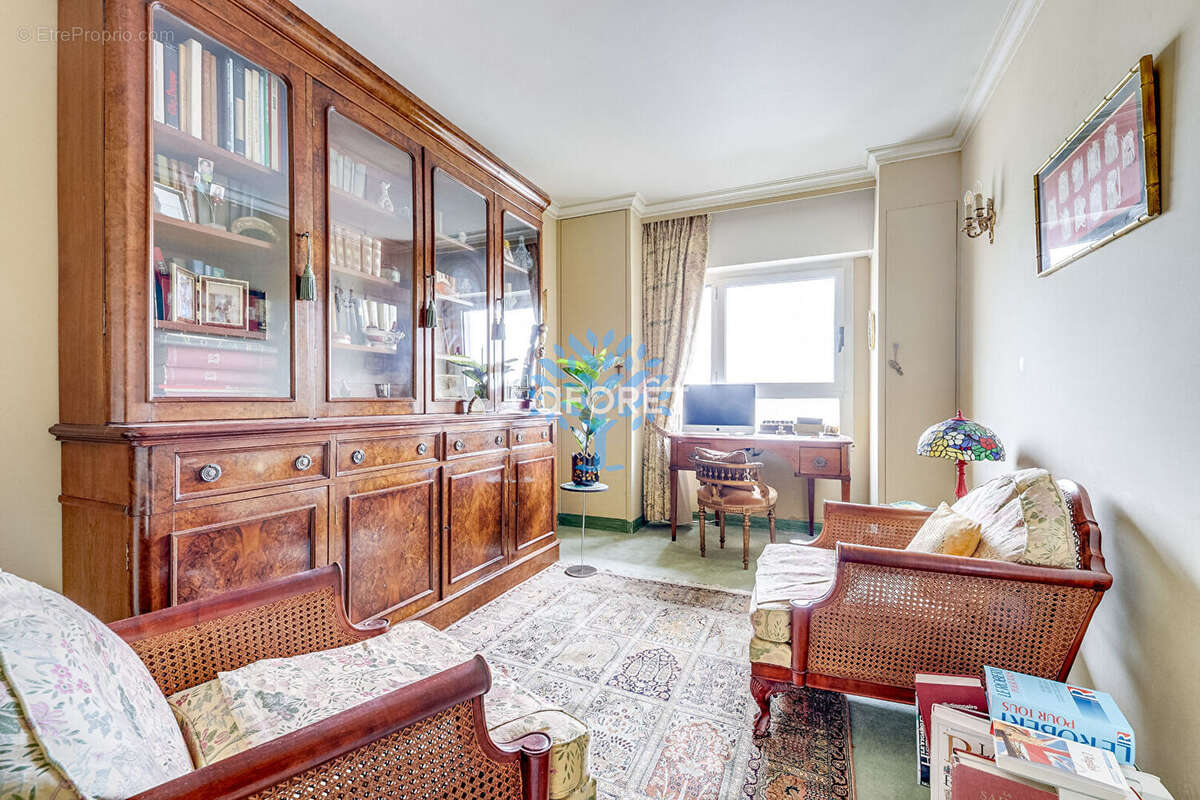 Appartement à PARIS-12E