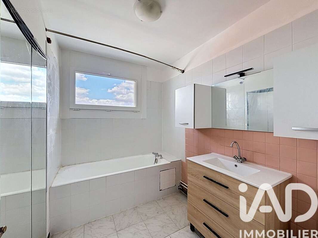 Photo 7 - Appartement à CLICHY-SOUS-BOIS