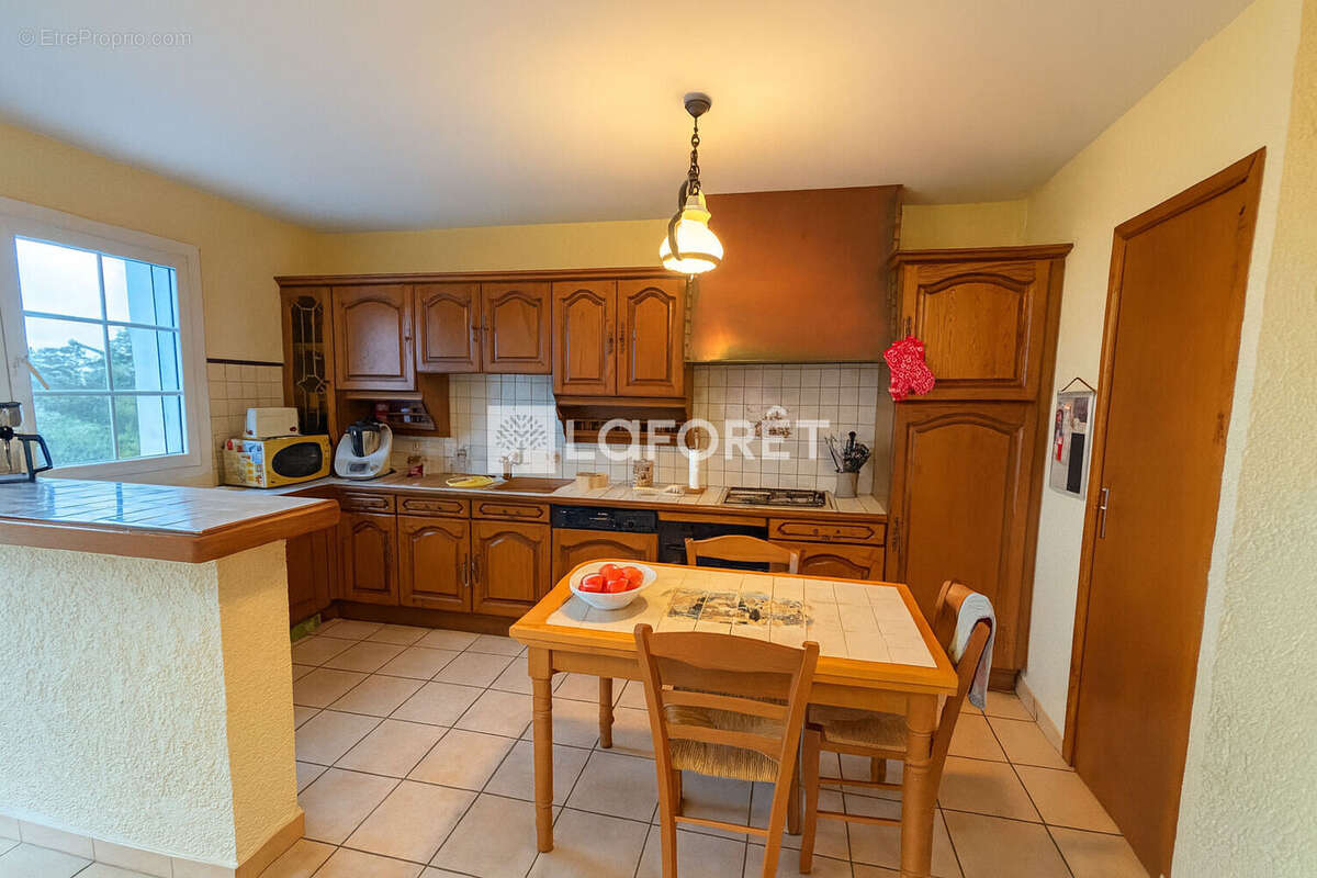 Appartement à SAINT-MAXIMIN-LA-SAINTE-BAUME