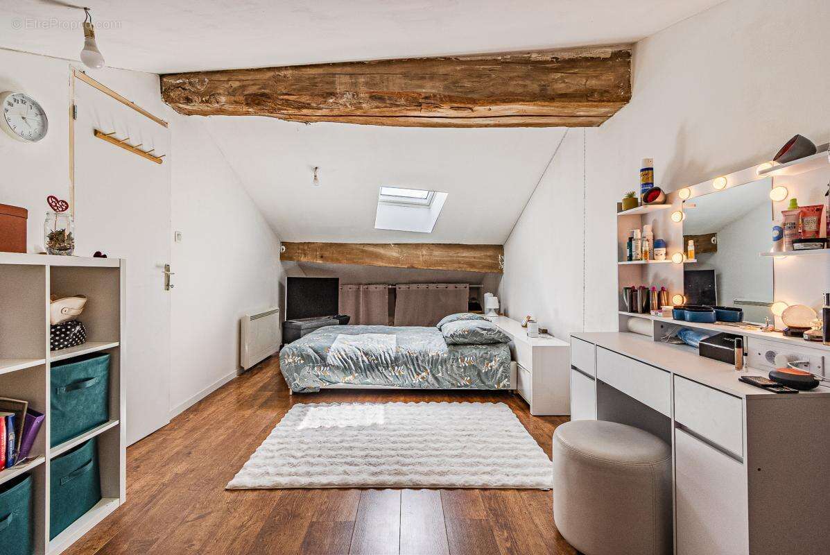 Appartement à CIVRIEUX-D'AZERGUES