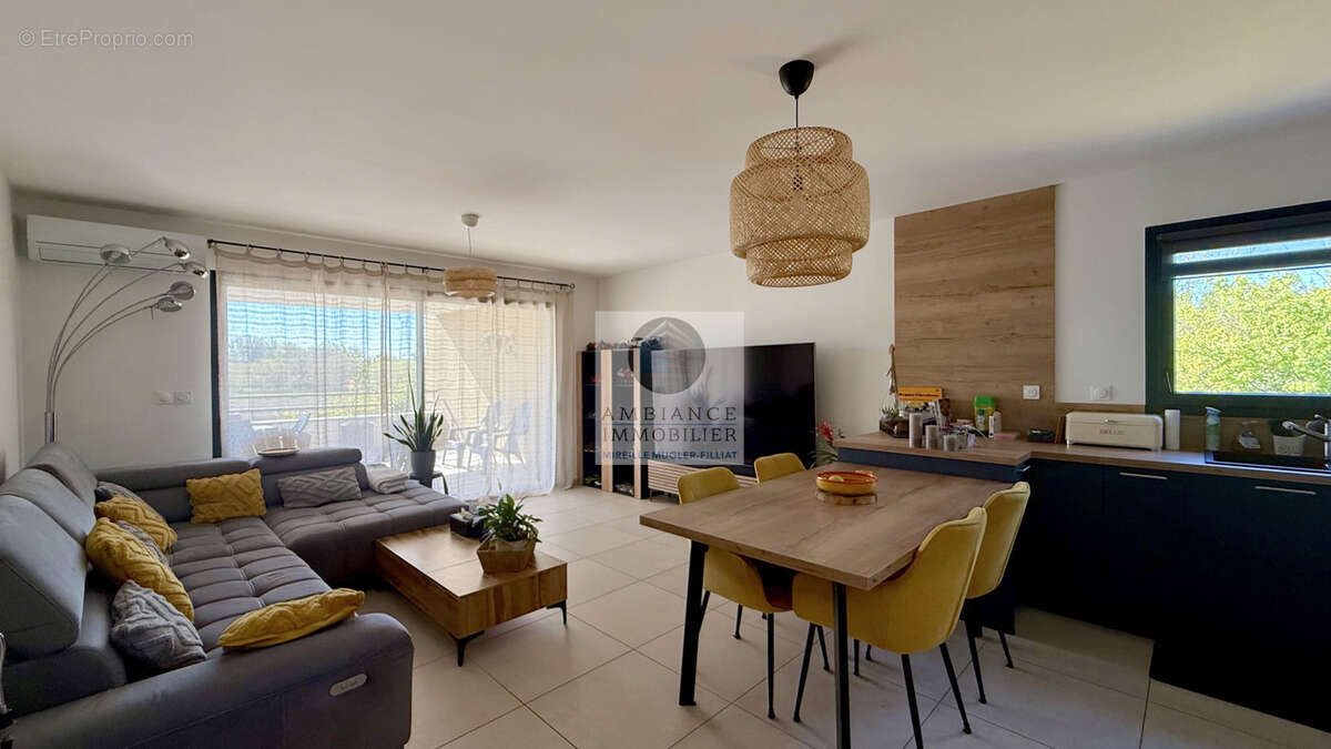 Appartement à GUILHERAND-GRANGES