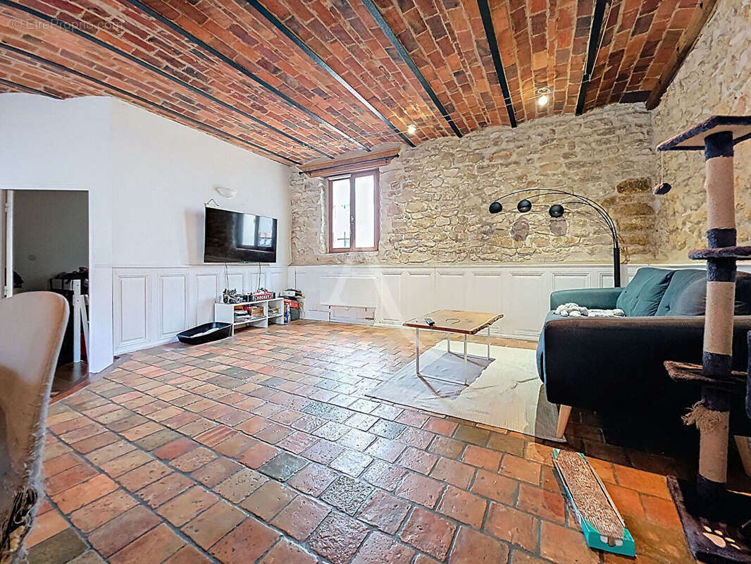 Appartement à MANTES-LA-JOLIE