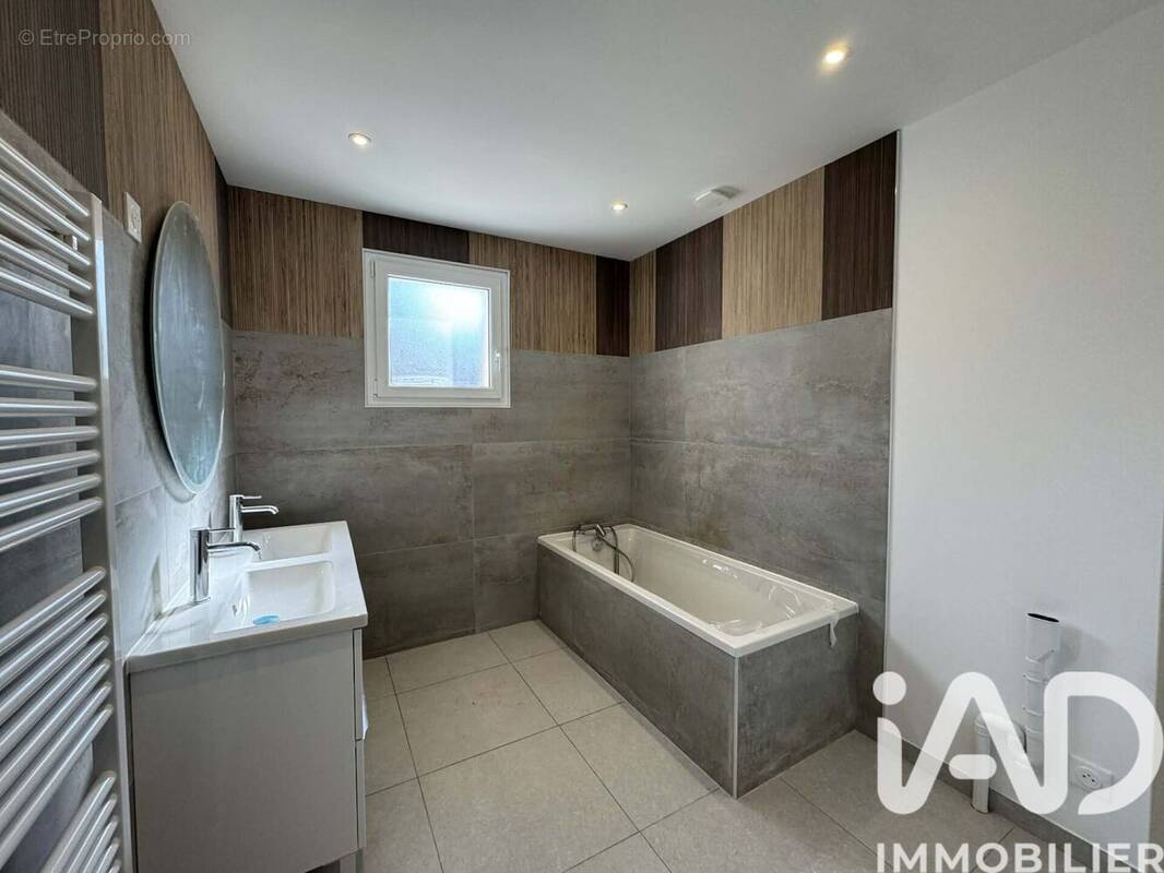 Photo 1 - Maison à EURVILLE-BIENVILLE