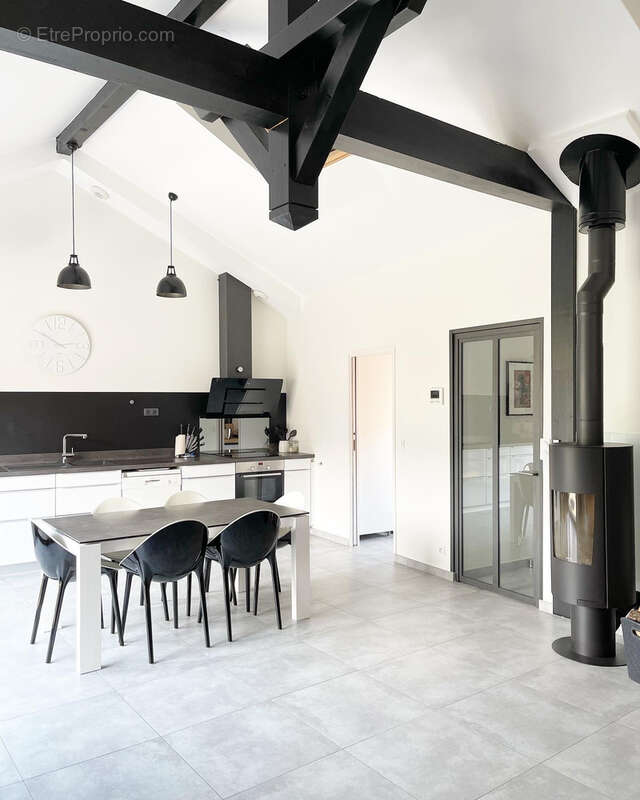 Maison à DIVONNE-LES-BAINS