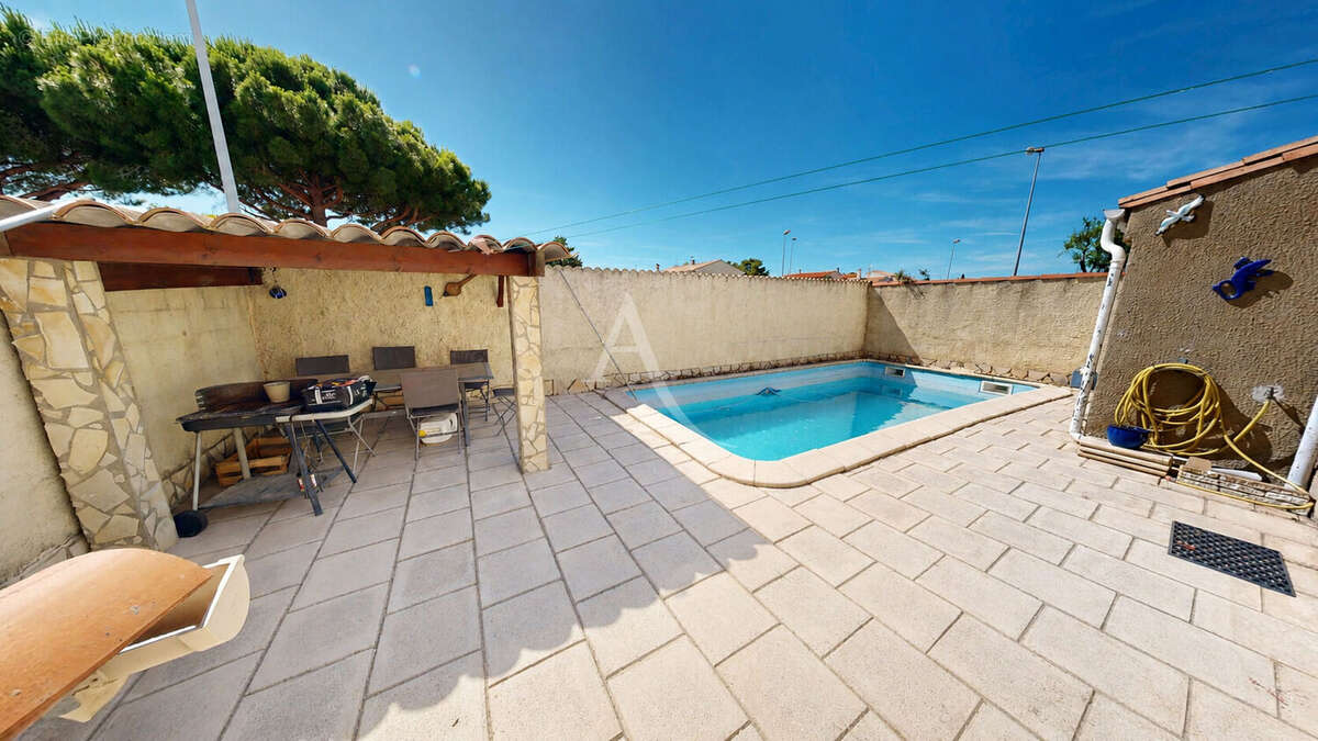 Narbonne, maison 4  chambres, jardin et piscine - photo 6
