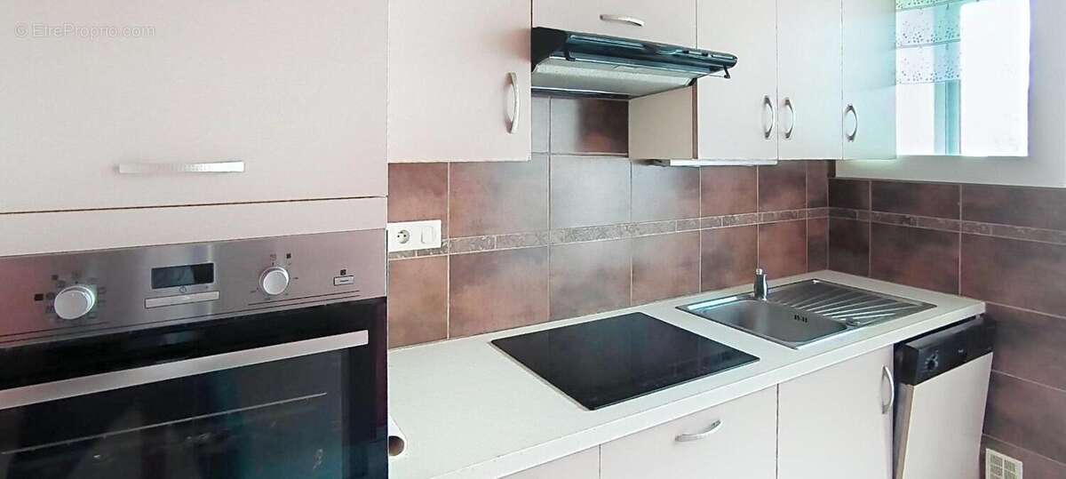 Photo 3 - Appartement à LE CHAMBON-FEUGEROLLES