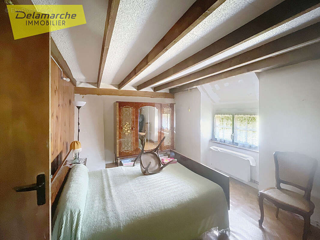 Maison à CHAMPCERVON