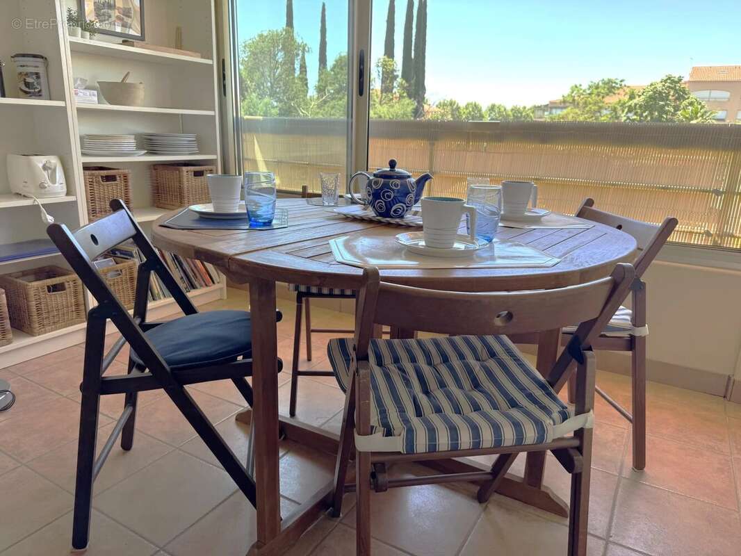 Appartement à LA LONDE-LES-MAURES