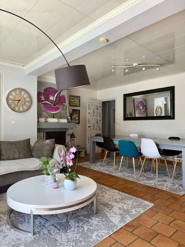 Maison à LINAS
