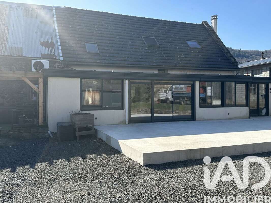 Maison 234 m² à Saint-Diery  - photo 2