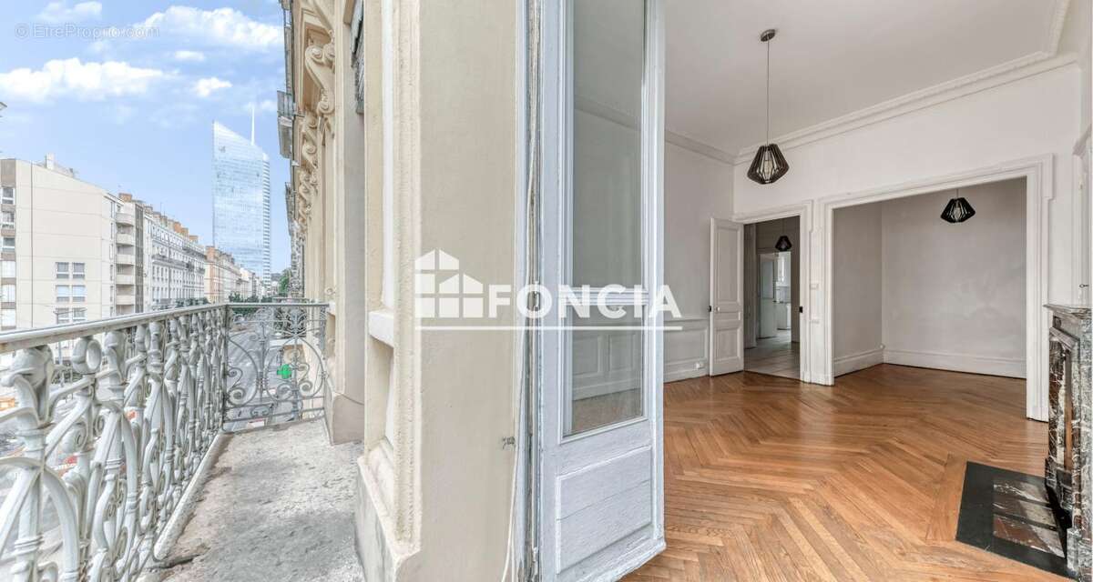 Appartement à LYON-6E