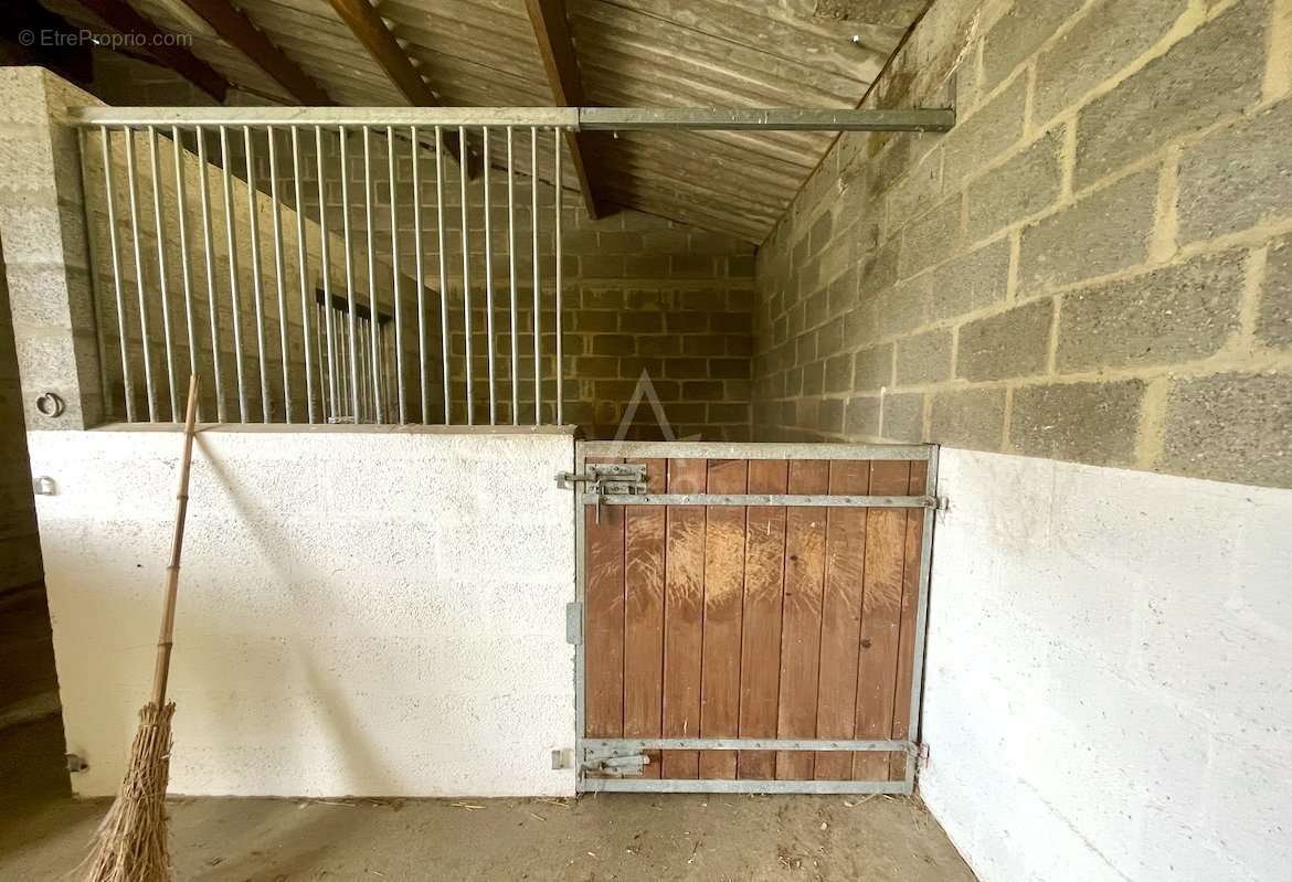 Maison à LE PIN-AU-HARAS