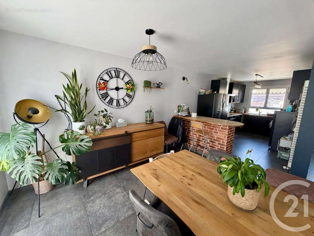 Maison 122 m² à Dammartin-En-Goele  - photo 3