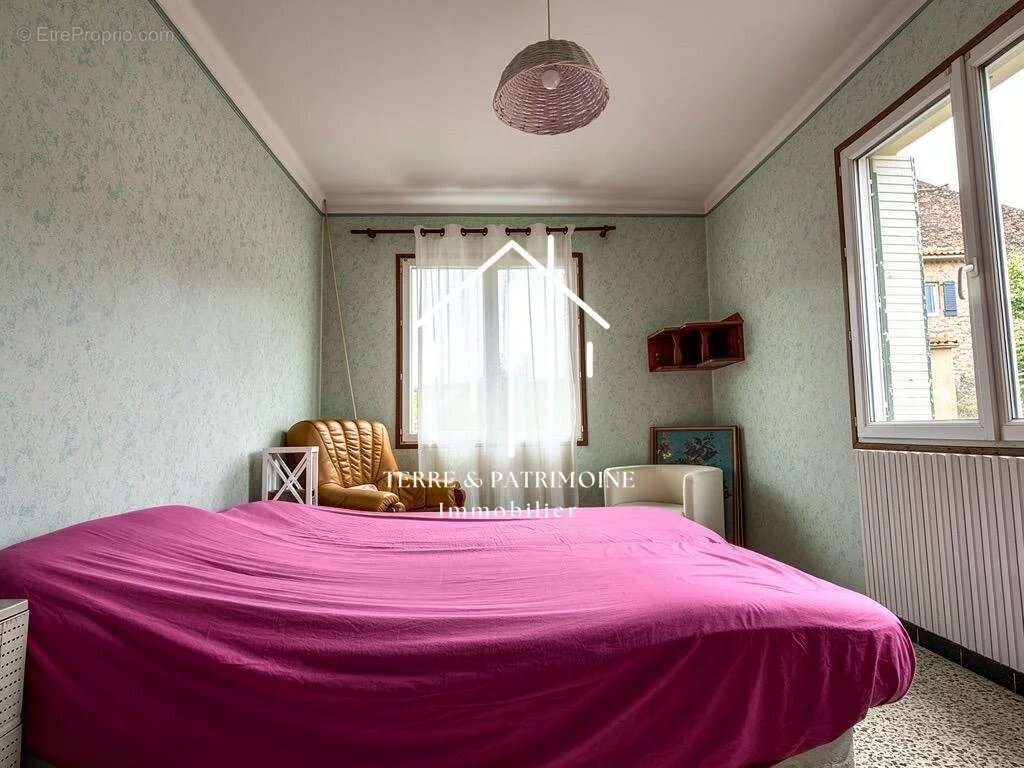 Maison à SAINT-PAUL-LE-JEUNE