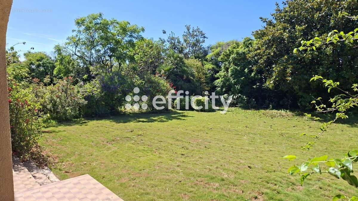 Maison à SANTA-LUCIA-DI-MORIANI