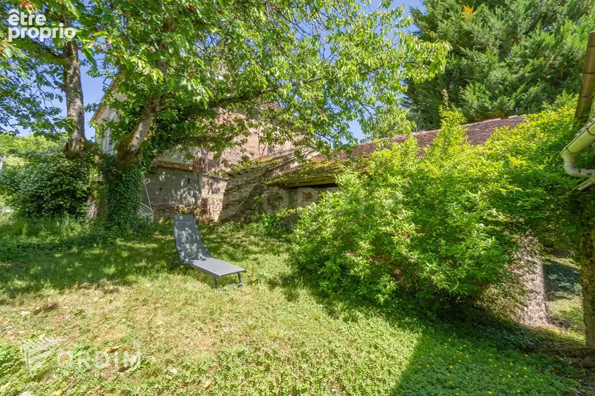 Maison ancienne pleine de charme avec atelier, dépendance et terrain - Moutiers-en-Puisaye - photo 2