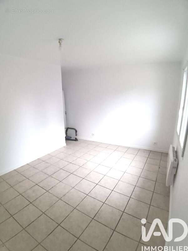 Photo 9 - Appartement à EPINEAU-LES-VOVES