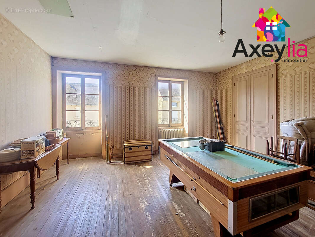 A vendre - semur en brionnais - maison de bourg avec terrain et garage - photo 6