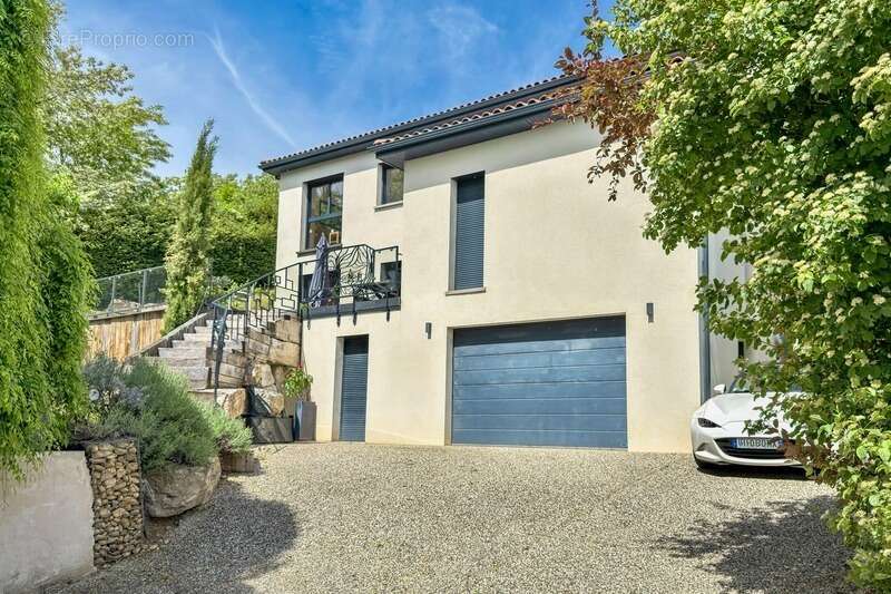 Maison à MIRIBEL