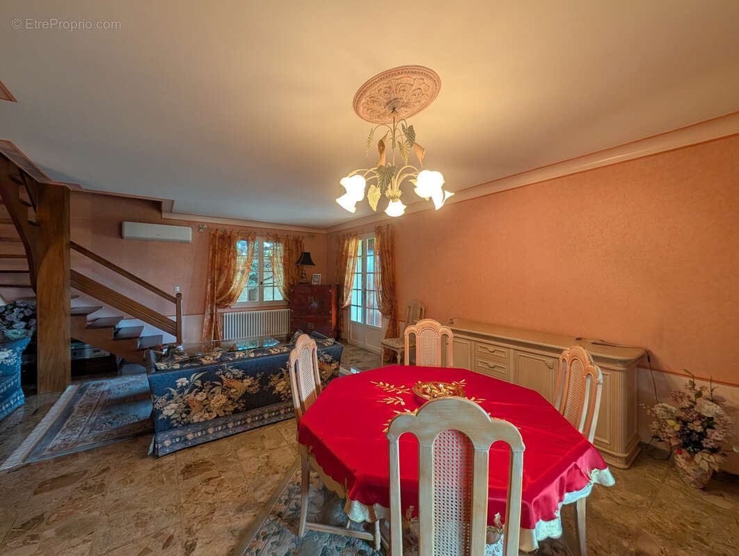 Maison à VEDENE