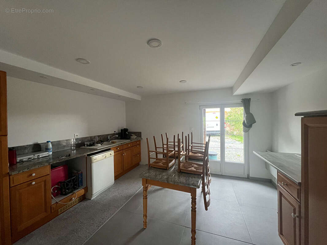 Maison à SAINT-VICTOR