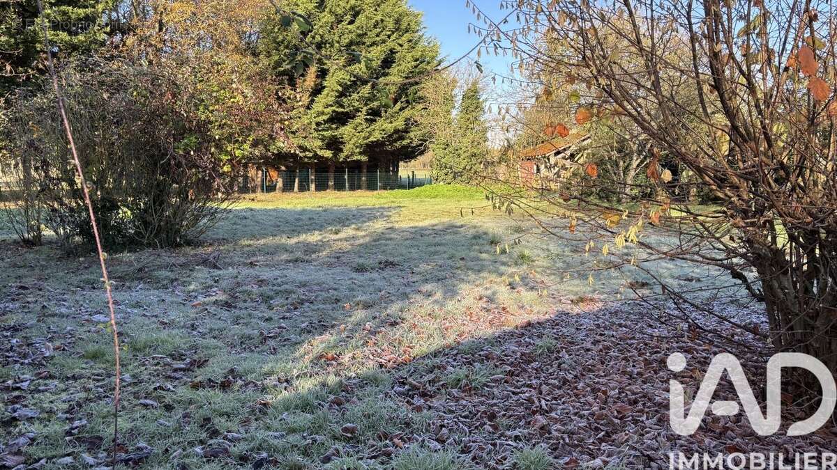 Photo 4 - Terrain à TORCE-EN-VALLEE