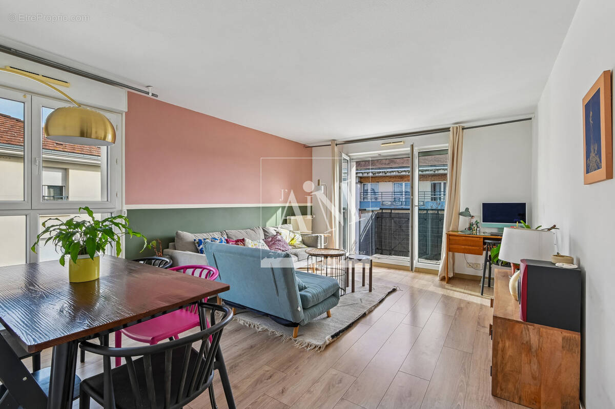 Appartement à NANTERRE