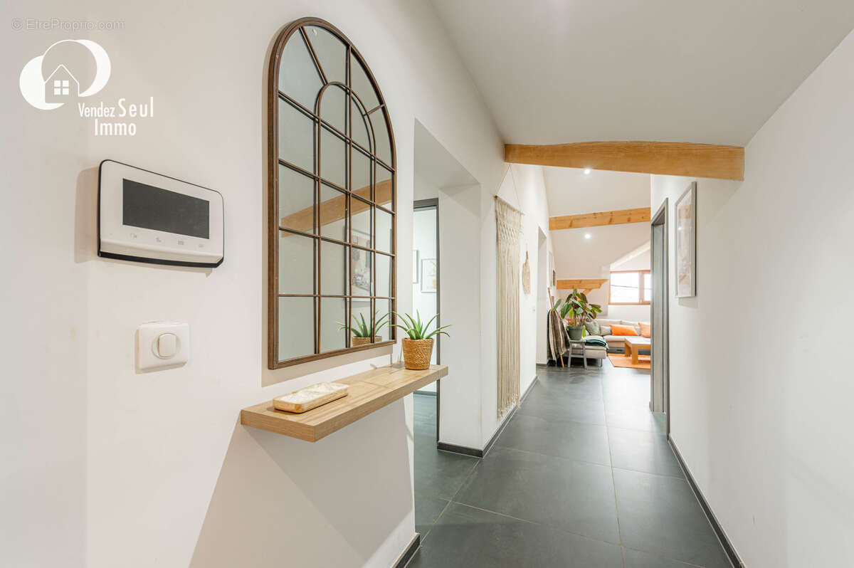 Appartement à BALLAISON