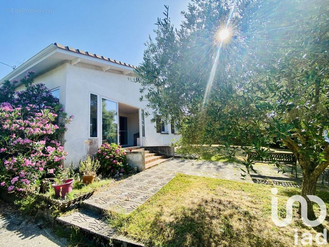 Photo 1 - Maison à BRAX