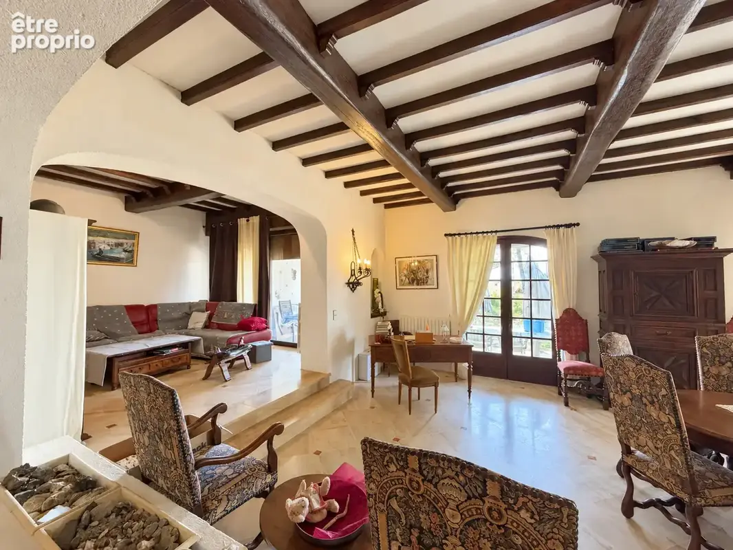 Propriété avec 6 chambres dans un cadre exceptionnel - photo 9