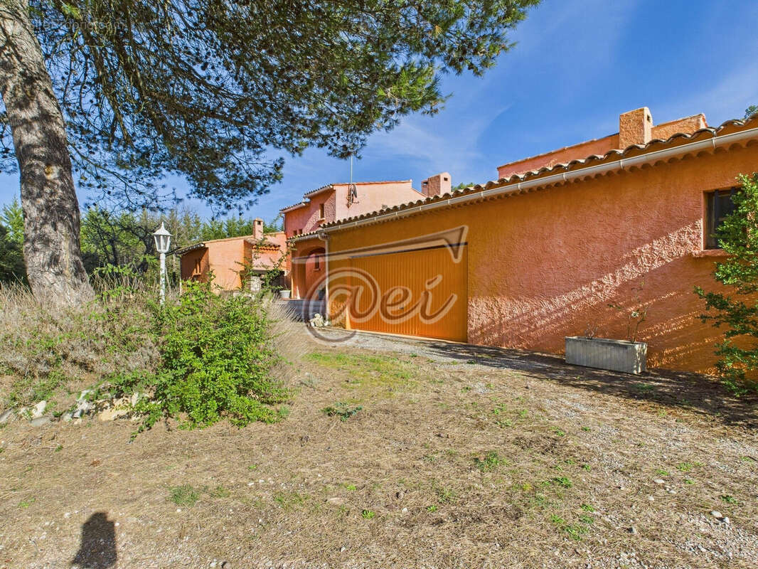Maison à SAINT-JULIEN