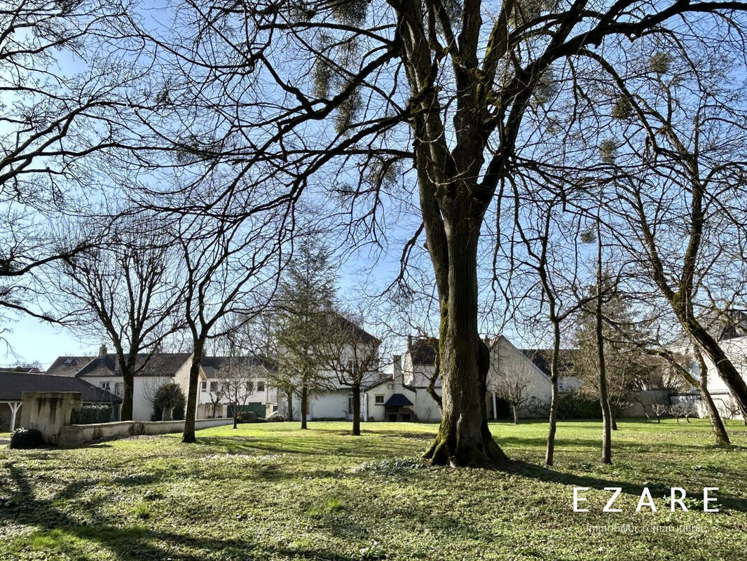 Maison à ARC-SUR-TILLE