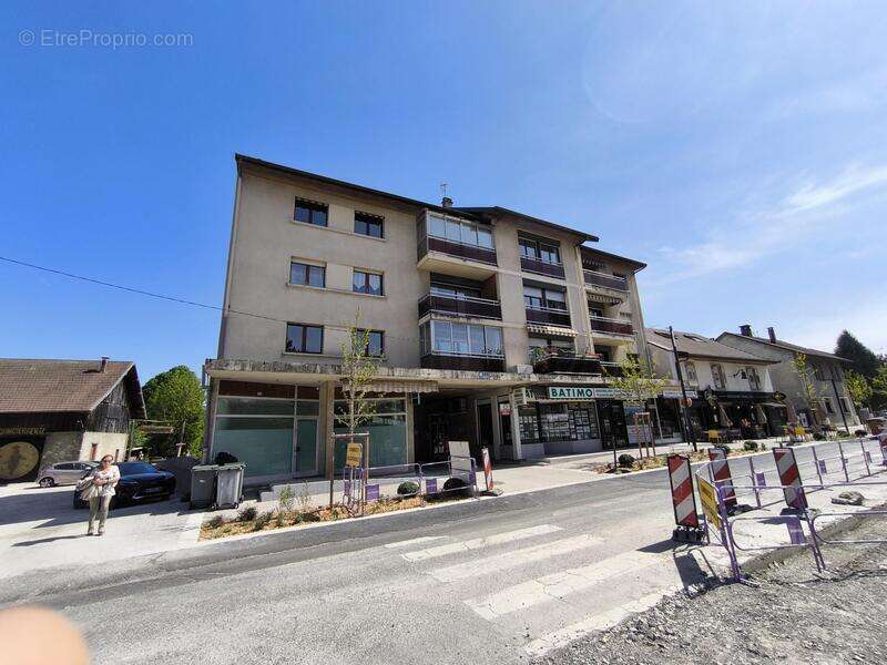 Appartement à REIGNIER
