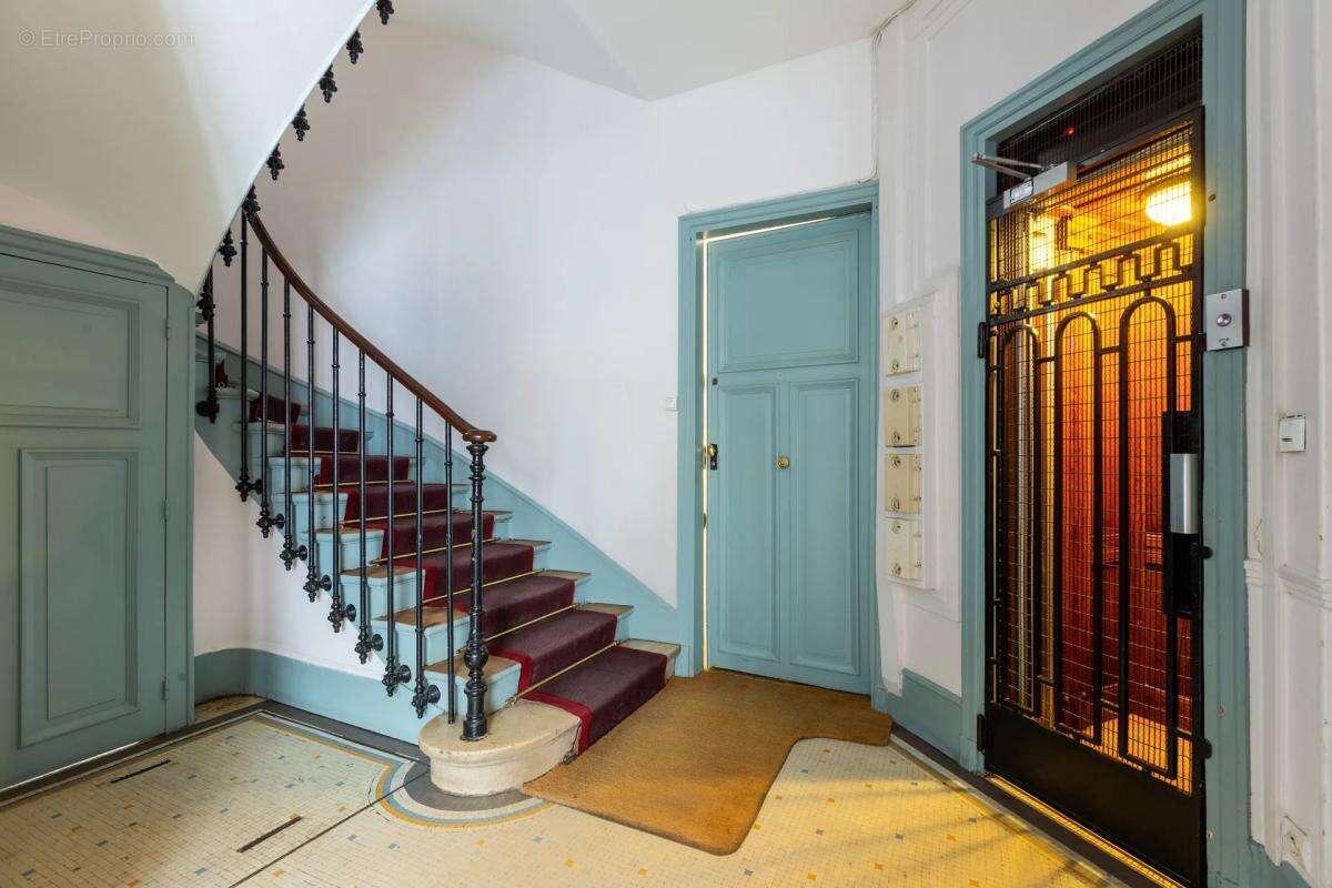 Appartement de 2 pièces de 43 m² situé à Paris - photo 10