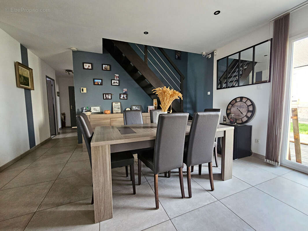 Maison à FRANQUEVILLE-SAINT-PIERRE