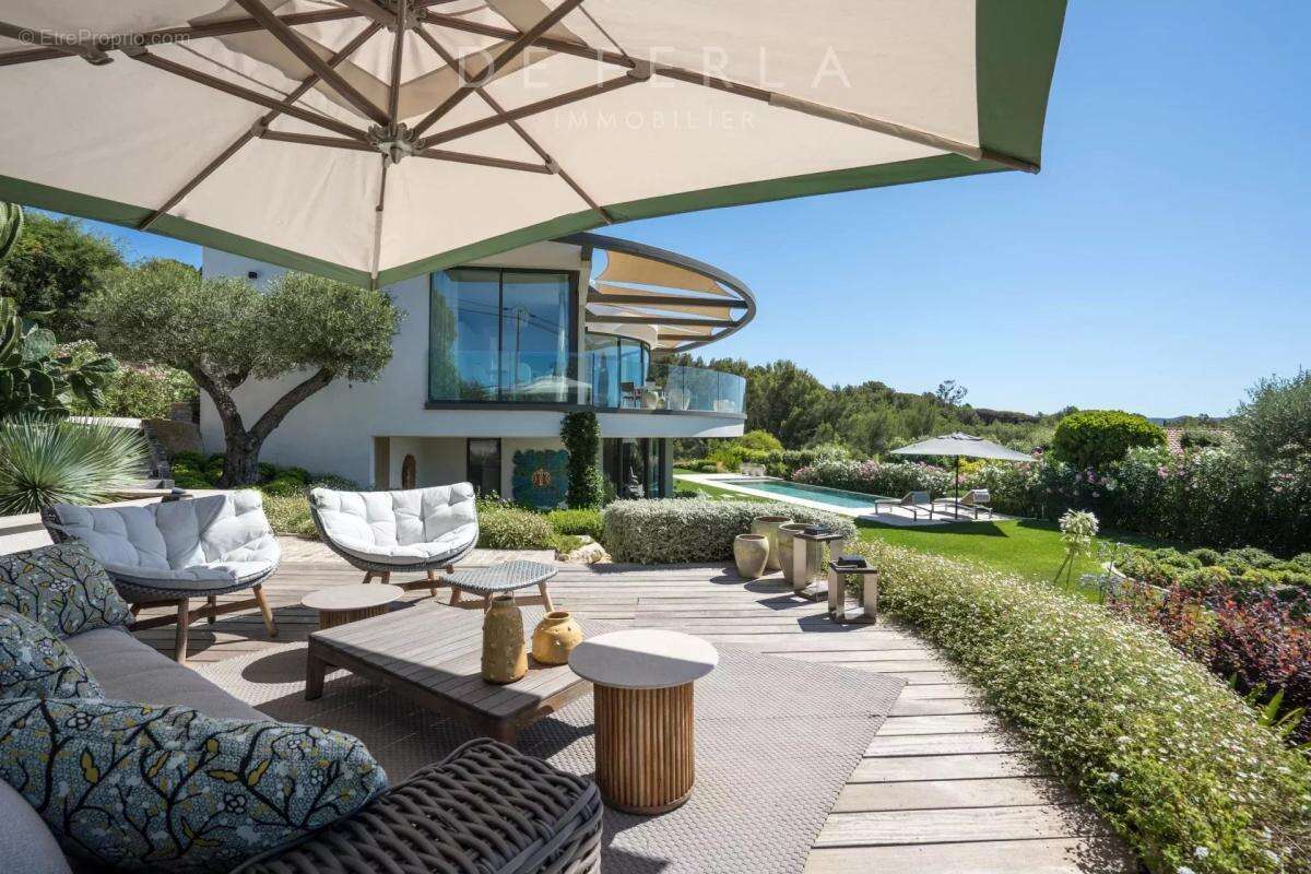 Maison à CAVALAIRE-SUR-MER